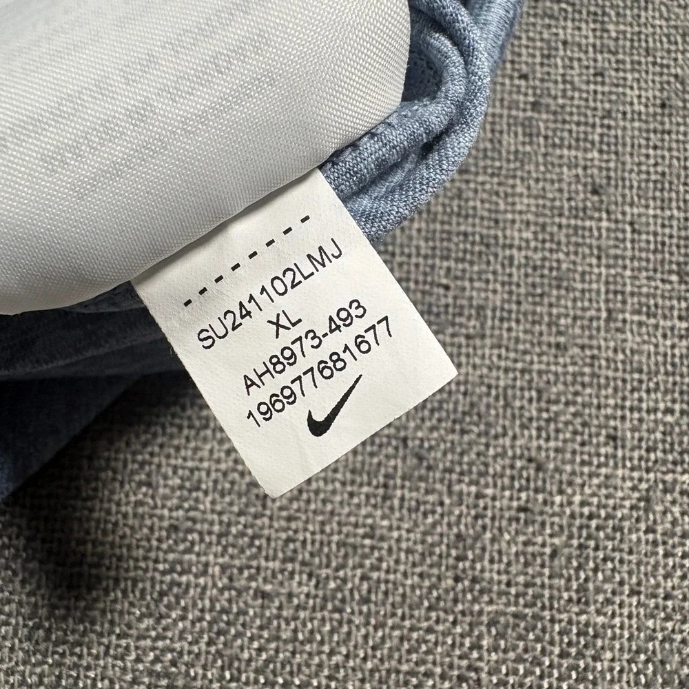Nike Running Quarter Zip Mens XL Grey Dri-FIT Thumbhole Pullover‎ AH8973-493